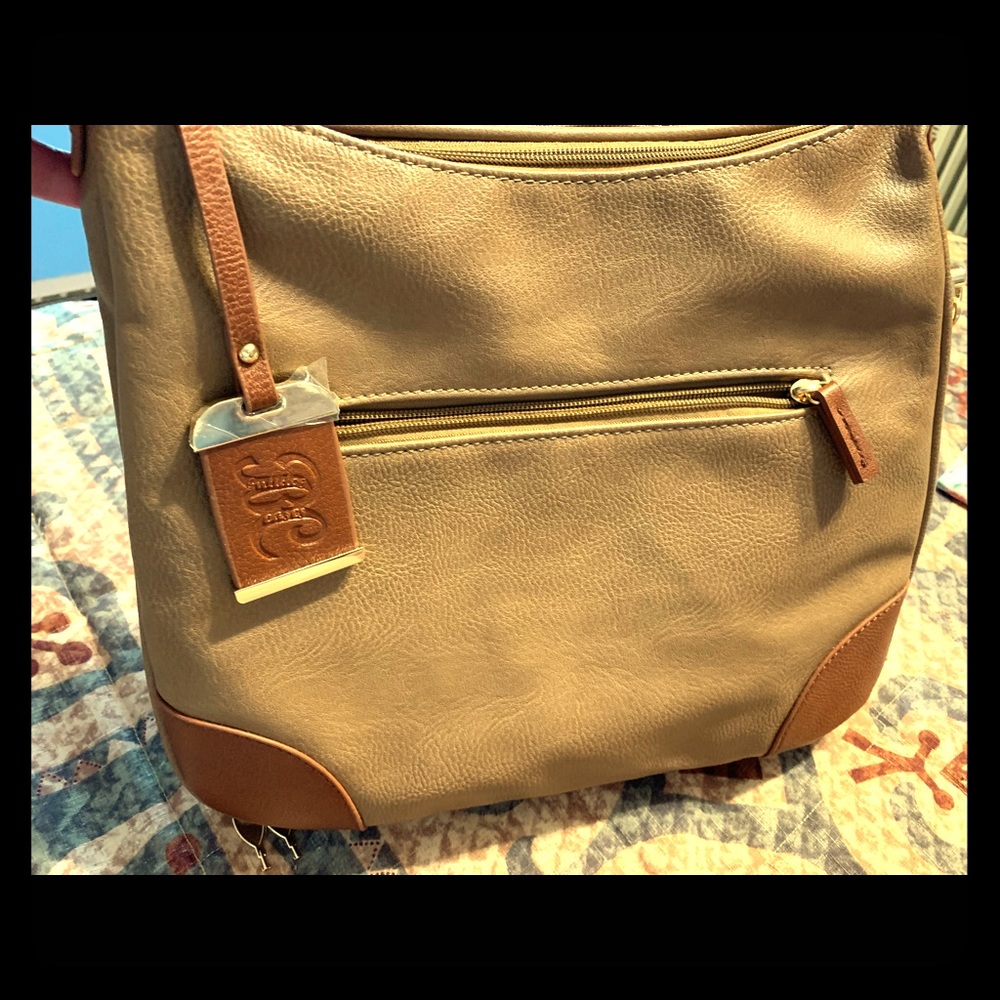 Bulldog Case Purse